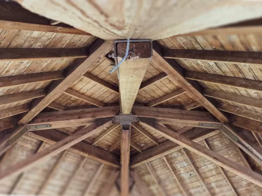 Recherche couvreur dans le Val de l'Eyre pour installer des solutions de ventilation efficaces pour mes combles humides - LSR HABITAT, Bassin d'Arcachon, LSR HABITAT