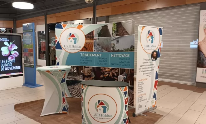 Stand dans la galerie marchande Auchan Biganos, Bassin d'Arcachon, LSR HABITAT
